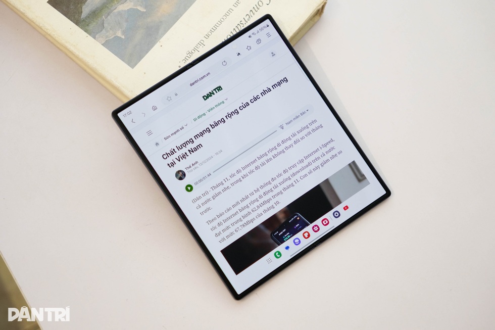 Đánh giá Samsung Galaxy Z Fold6 sau gần nửa năm ra mắt - 5 Đánh giá Samsung Galaxy Z Fold6 sau gần nửa năm ra mắt - 5