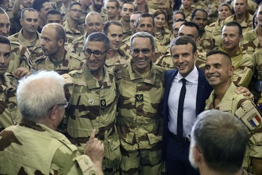 Tân Tổng thống Pháp đầy cứng rắn sau tuần đầu tiên tại Điện Elysee