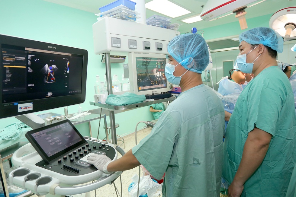 Ca ghép tim đầu tiên do bác sĩ Việt Nam thực hiện và hành trình kỳ diệu - 3 Ca ghép tim đầu tiên do bác sĩ Việt Nam thực hiện và hành trình kỳ diệu - 3