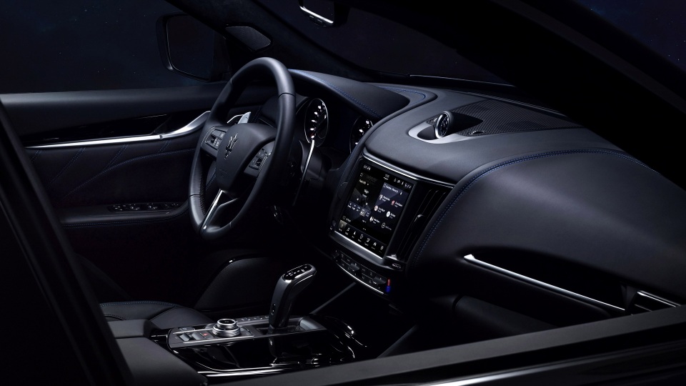 SUV động cơ hybrid đầu tiên của Maserati trình làng - 15 SUV động cơ hybrid đầu tiên của Maserati trình làng - 15