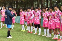 Báo Thái Lan: "Kiatisuk chuẩn bị đưa HA Gia Lai đến ngôi vô địch V-League"