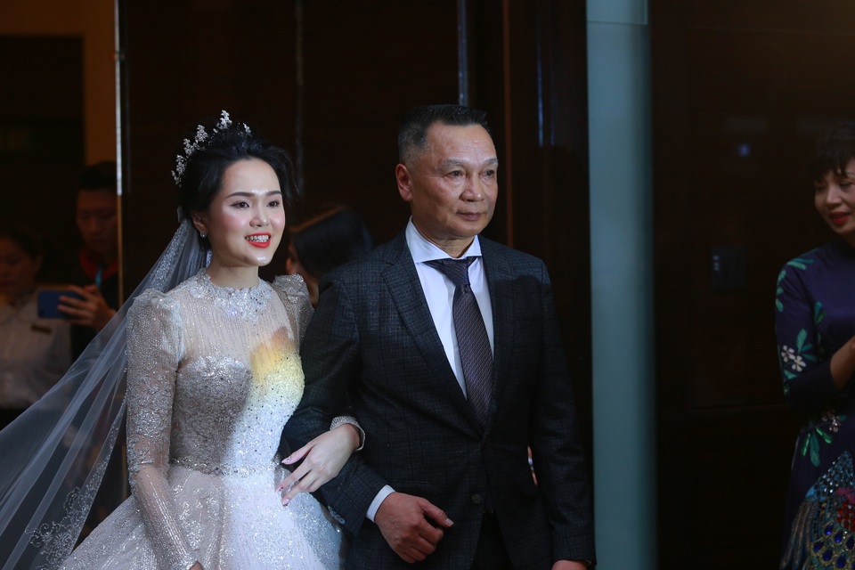 Đám cưới Duy Mạnh - Quỳnh Anh: Cô dâu, chú rể bật khóc vì xúc động - 2 Đám cưới Duy Mạnh - Quỳnh Anh: Cô dâu, chú rể bật khóc vì xúc động - 2