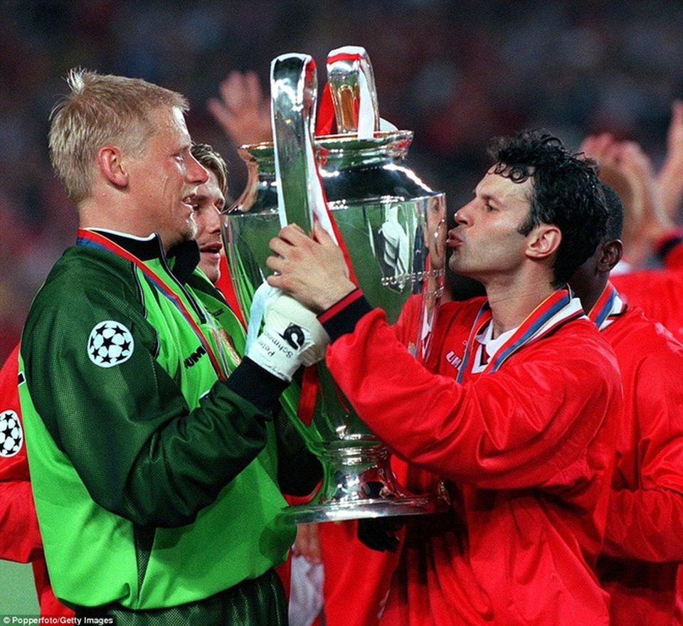 Ryan Giggs: Huyền thoại với những bước chạy xé gió - 3 Ryan Giggs: Huyền thoại với những bước chạy xé gió - 3