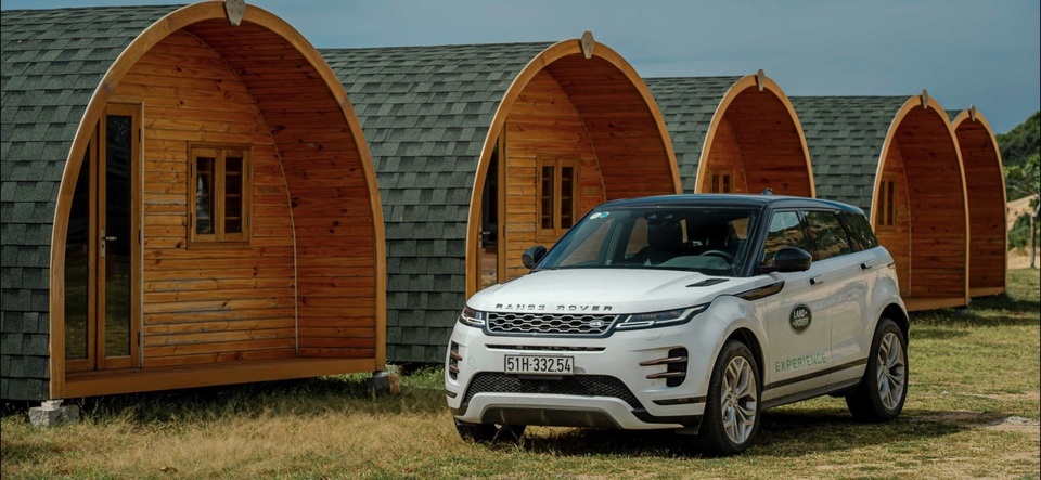 Chương trình bán hàng cuối năm của Jaguar Land Rover Việt Nam - 3 Chương trình bán hàng cuối năm của Jaguar Land Rover Việt Nam - 3