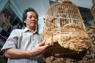 "Đệ nhất" lồng chim xứ Huế và những chiếc lồng tre giá nghìn USD