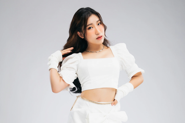 Quán quân "Gương mặt thân quen nhí" Ju Uyên Nhi thay đổi ra sao sau 10 năm?