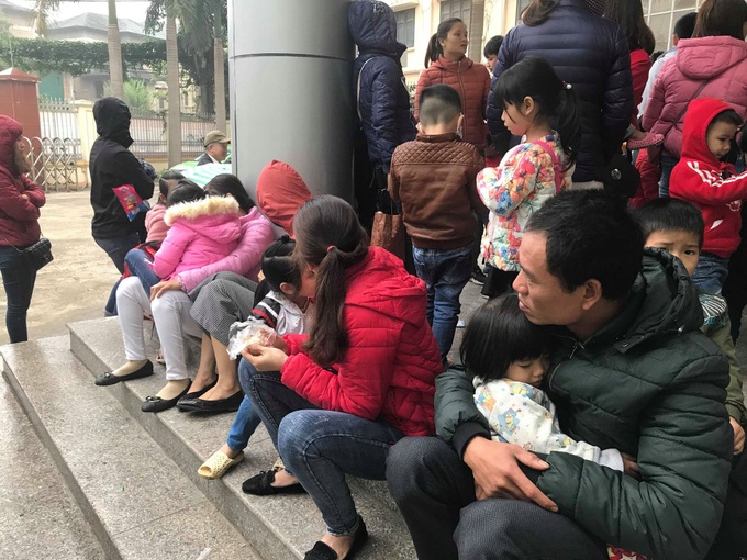 Hà Nội: Tiếp tục thêm hàng trăm bệnh nhân nhi đi xét nghiệm sau sự việc phát hiện sán lợn - Ảnh 2. Hà Nội: Tiếp tục thêm hàng trăm bệnh nhân nhi đi xét nghiệm sau sự việc phát hiện sán lợn - Ảnh 2.