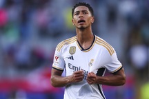 Nã đại bác cháy lưới Barcelona, Bellingham lập hàng loạt cột mốc "khủng"