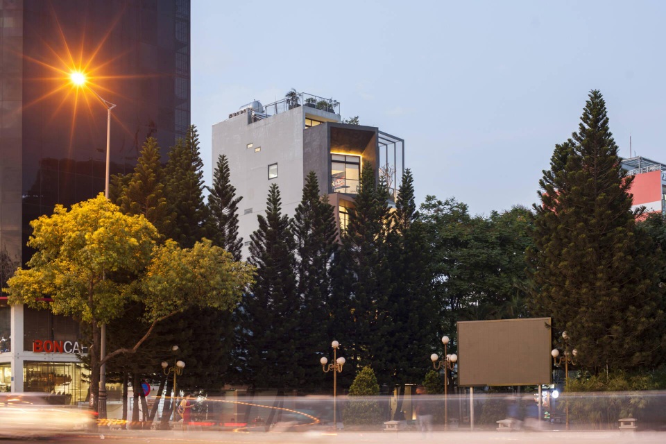 Hai anh em ở Sài Gòn xây biệt thự, lên mỗi tầng như đi du lịch một quốc gia - 4