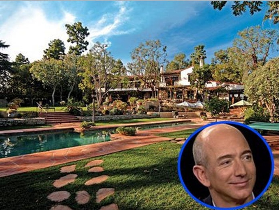 CEO Amazon Jeff Bezos: Từ tuổi thơ sóng gió tới ông chủ sở hữu 171 tỷ đô la - 18 CEO Amazon Jeff Bezos: Từ tuổi thơ sóng gió tới ông chủ sở hữu 171 tỷ đô la - 18