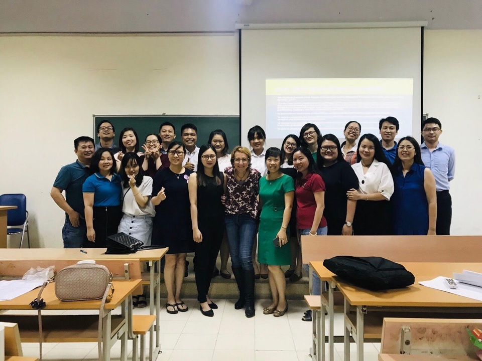 Trường Đại học Thương mại tuyển sinh Thạc sỹ Tài chính khoá 13 – Liên kết với Trường Đại học Jean Moulin Lyon 3 - 3 Trường Đại học Thương mại tuyển sinh Thạc sỹ Tài chính khoá 13 – Liên kết với Trường Đại học Jean Moulin Lyon 3 - 3
