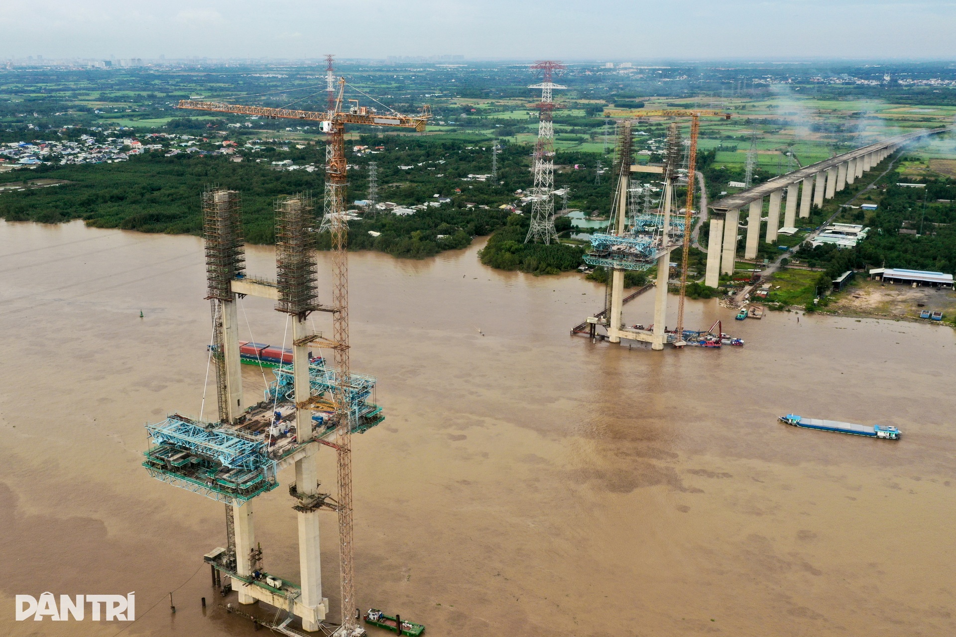 Cây cầu cao nhất Việt Nam nối Cần Giờ - Đồng Nai nhộn nhịp thi công - 5 Cây cầu cao nhất Việt Nam nối Cần Giờ - Đồng Nai nhộn nhịp thi công - 5