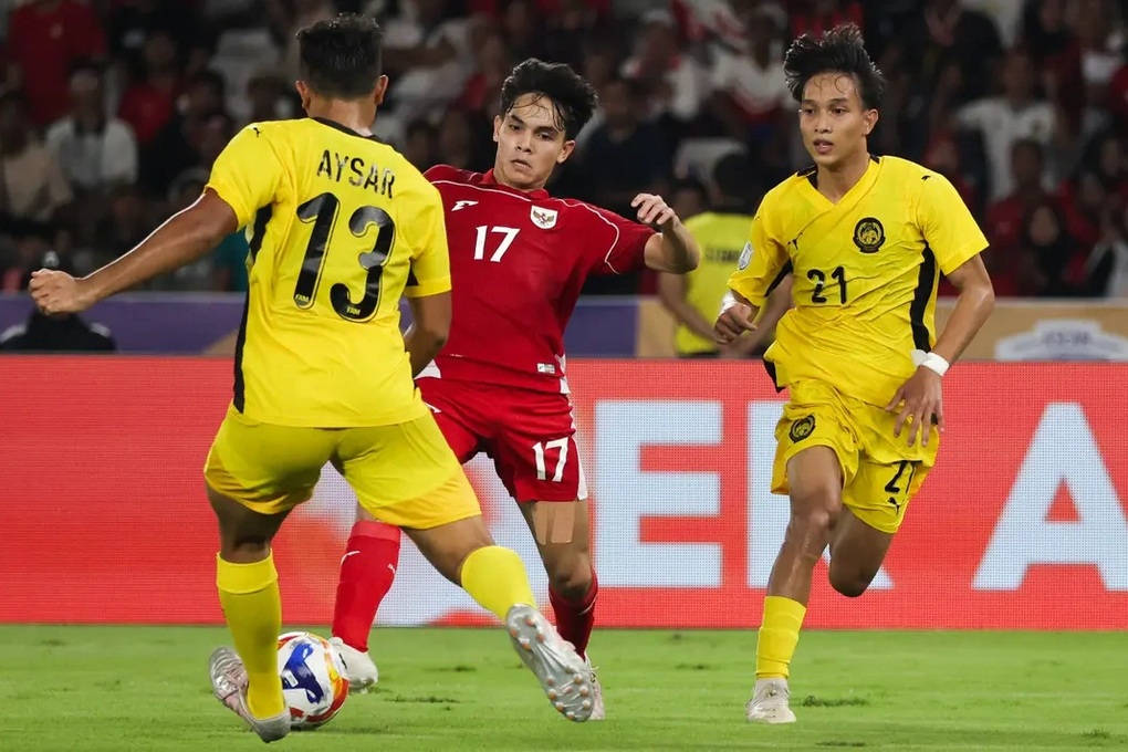 HLV U23 Malaysia khóc rưng rức, tuyên bố bất ngờ khi đội nhà bị loại - 2 HLV U23 Malaysia khóc rưng rức, tuyên bố bất ngờ khi đội nhà bị loại - 2
