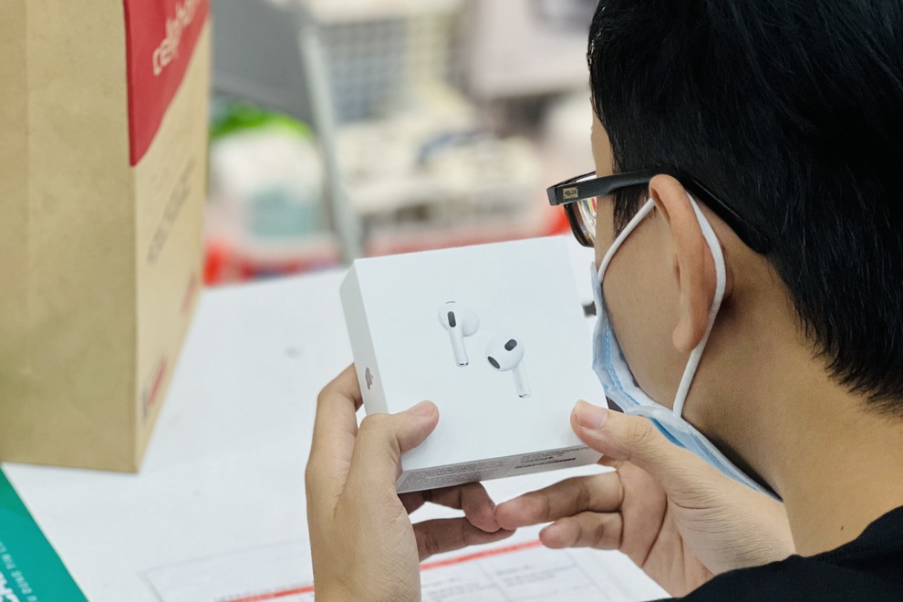 AirPods 3 lên kệ tại Việt Nam, giá 5 triệu đồng - 2 AirPods 3 lên kệ tại Việt Nam, giá 5 triệu đồng - 2
