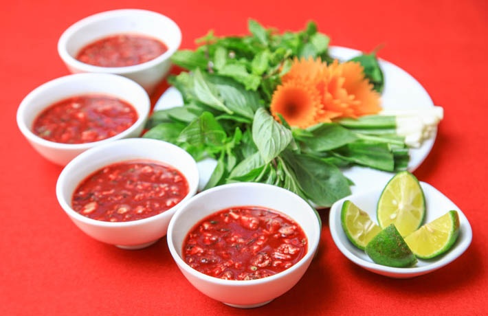 Liên tiếp ca nguy kịch, tử vong vì tiết canh: Cược mạng món ăn khoái khẩu
