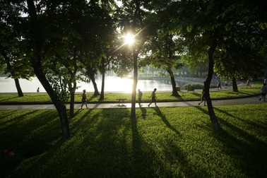 Hà Nội bình yên trong tiết trời thu