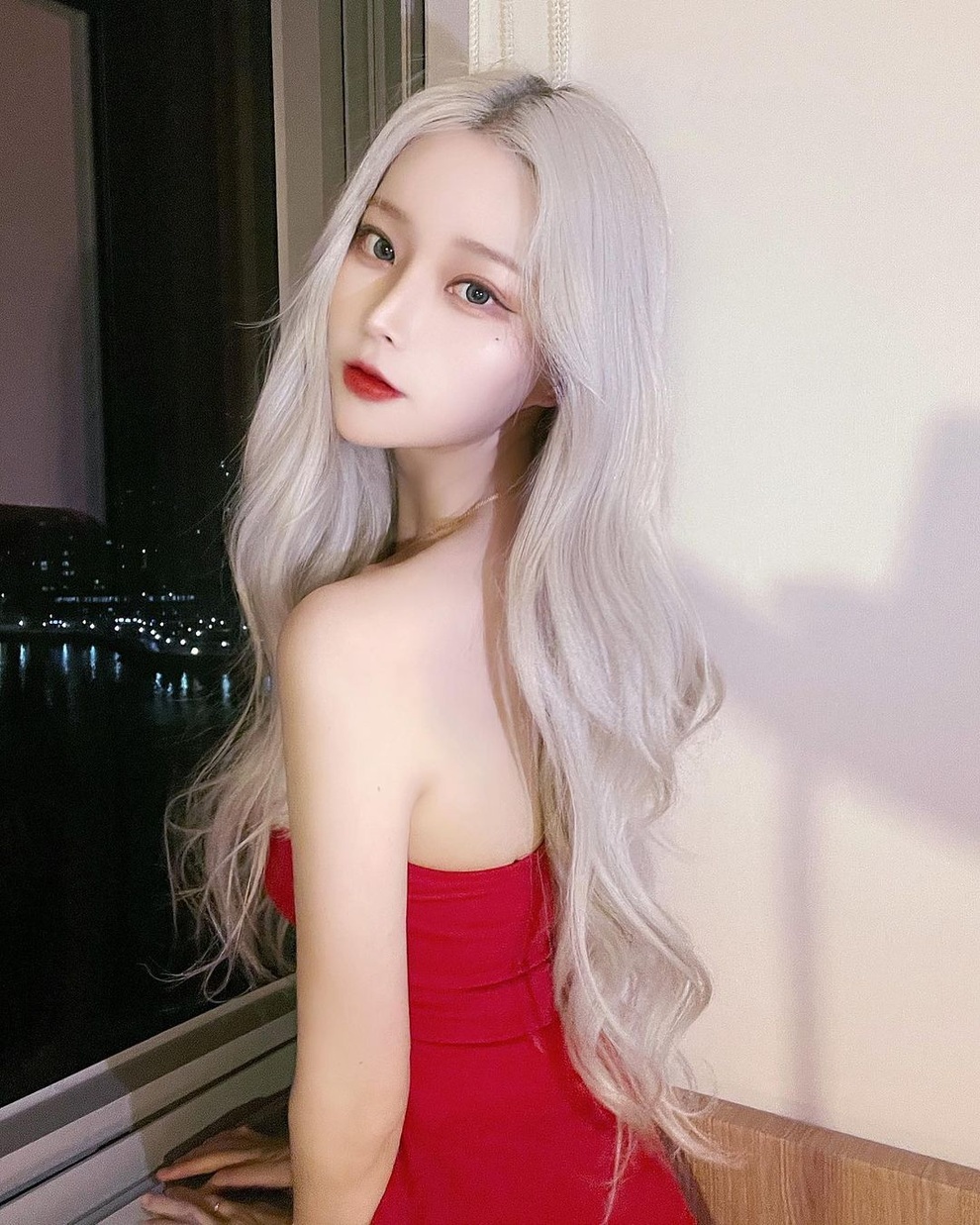Hot girl xứ Hàn nổi tiếng với đủ mọi màu tóc nhuộm khác nhau - 2 Hot girl xứ Hàn nổi tiếng với đủ mọi màu tóc nhuộm khác nhau - 2