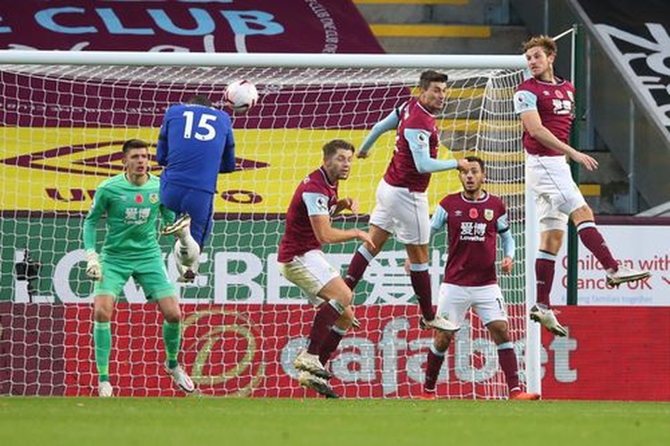 Hàng công thăng hoa, Chelsea dễ dàng vùi dập Burnley - 2 Hàng công thăng hoa, Chelsea dễ dàng vùi dập Burnley - 2