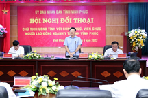 Chủ tịch Vĩnh Phúc đối thoại với cán bộ ngành y