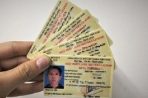 Giấy phép lái xe bị trừ hết điểm có phải thi lại không?