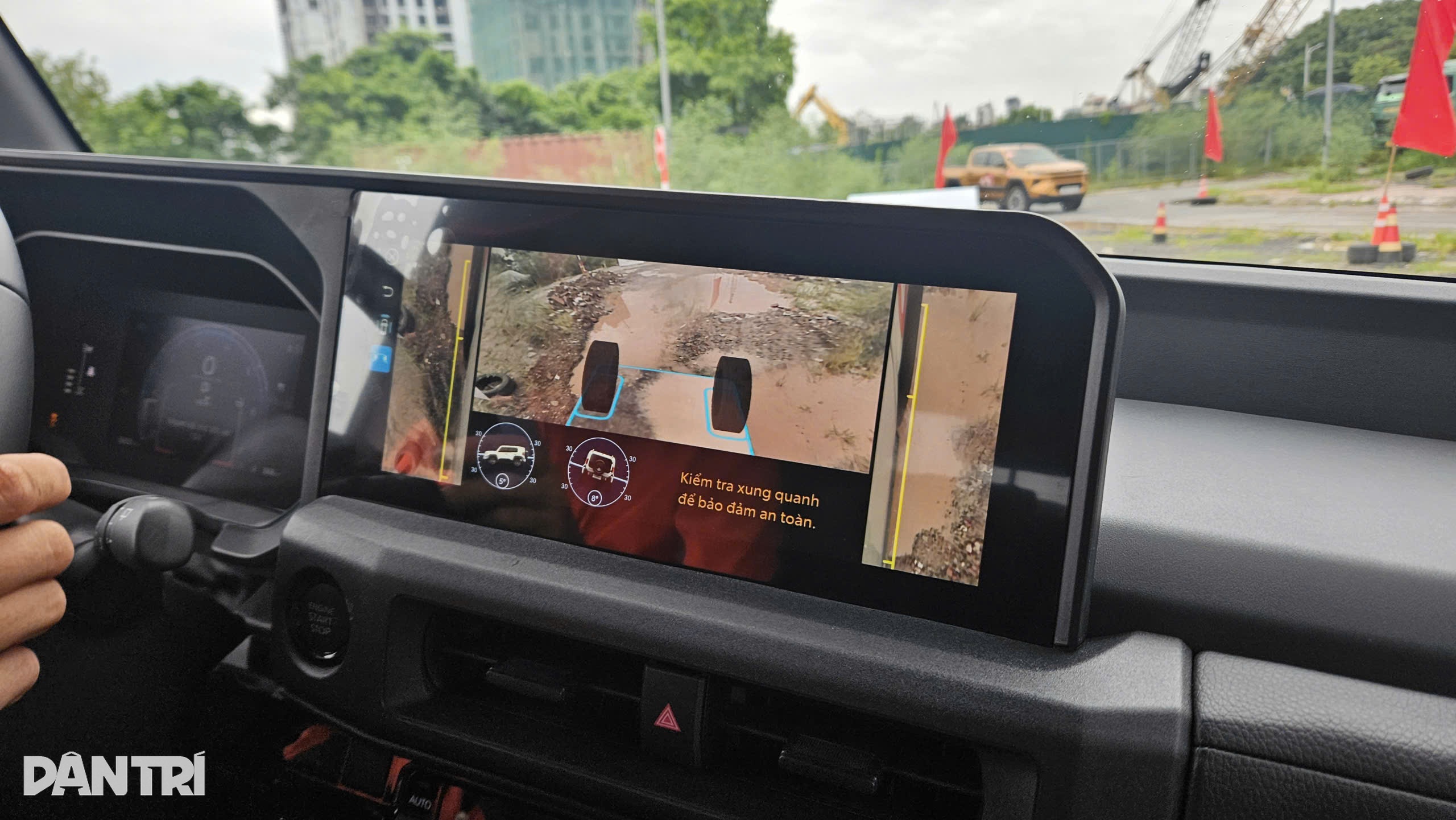 Gallery - Toyota Land Cruiser FJ: Linh hoạt trong phố, chính xác khi off-road | Báo Dân trí - image 3