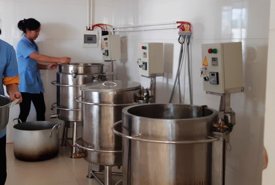 Công an xác minh vụ hơn 100 trẻ nhập viện nghi ngộ độc thực phẩm - 5 Công an xác minh vụ hơn 100 trẻ nhập viện nghi ngộ độc thực phẩm - 5