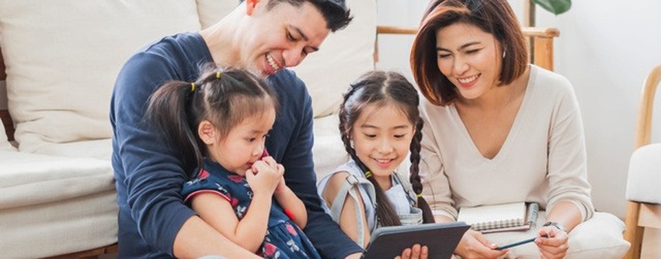 Con cái luôn muốn bố mẹ nói 5 điều này, bạn đã từng nói chưa? - 4