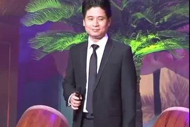 "Hà Nội một trái tim hồng"- Tấn Minh thể hiện.