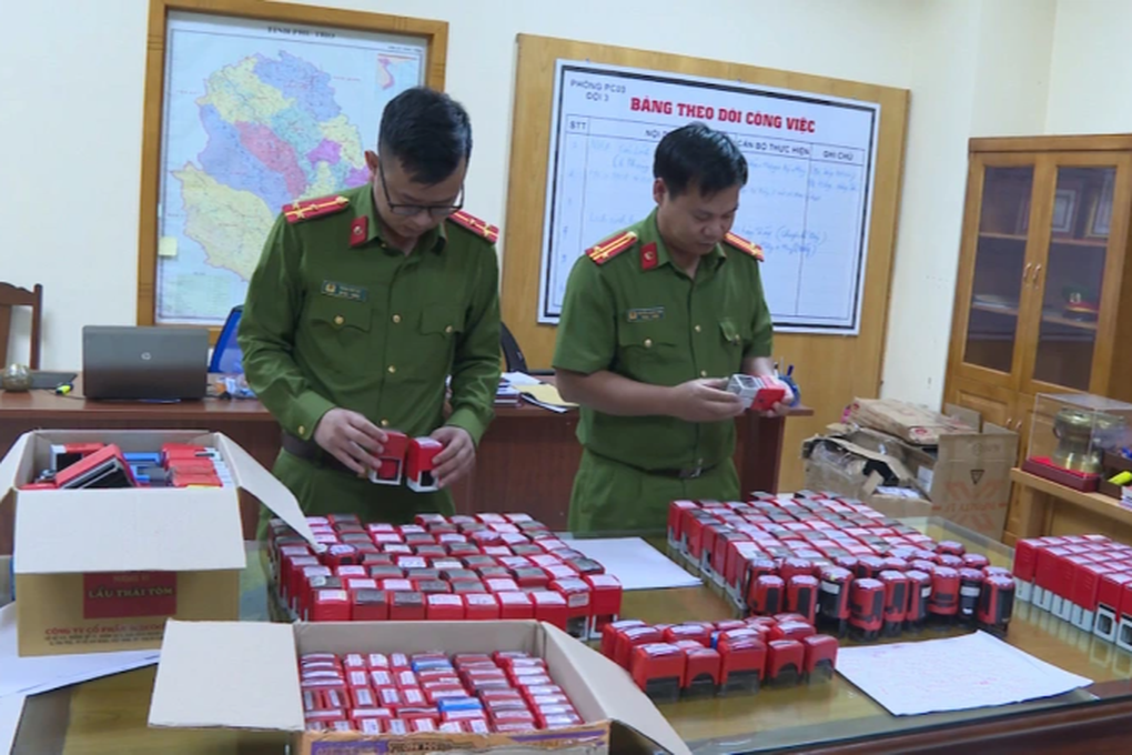 Đường dây mua bán hóa đơn điện tử 25.000 tỷ đồng bị triệt phá - 2 Đường dây mua bán hóa đơn điện tử 25.000 tỷ đồng bị triệt phá - 2