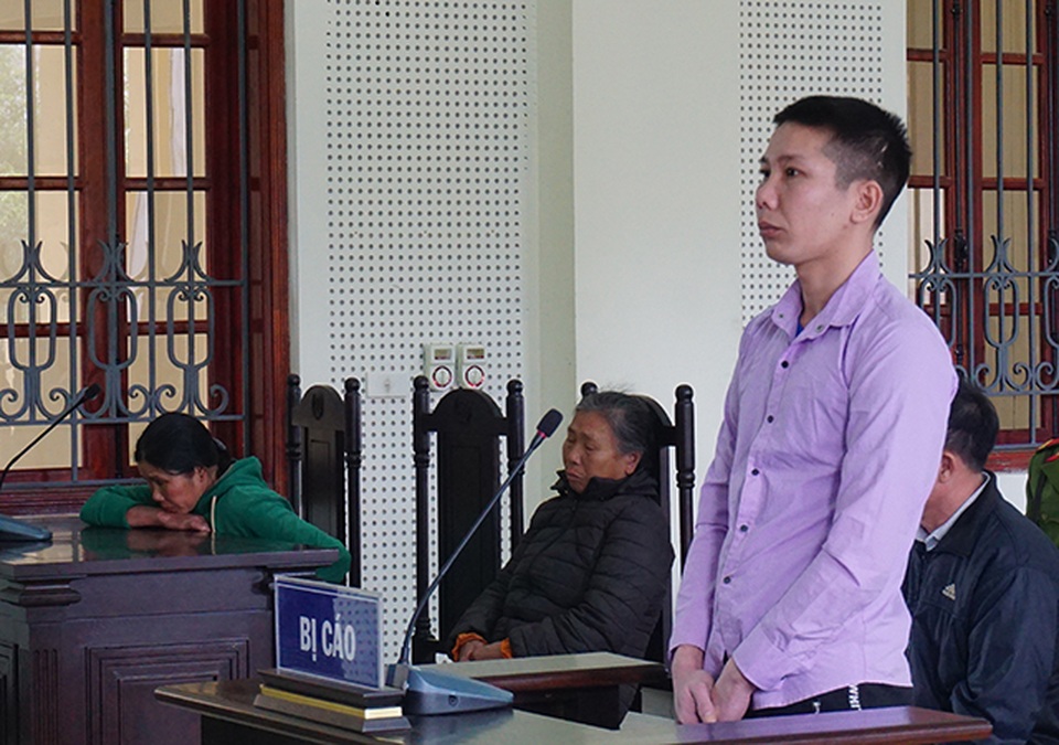 Mâu thuẫn bên mâm rượu, em vợ đánh anh rể tử vong - 3 Mâu thuẫn bên mâm rượu, em vợ đánh anh rể tử vong - 3