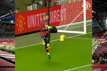 Các cầu thủ Man Utd khởi động trước trận derby Manchester