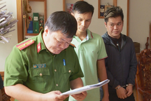 Bé gái 14 tuổi bị gạ gửi ảnh "nóng" để thế chấp vay tiền