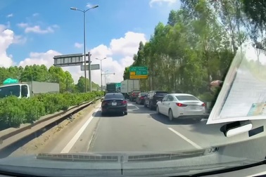 Va chạm dễ gây tranh cãi đúng - sai vì những lỗi thường gặp ở tài xế Việt