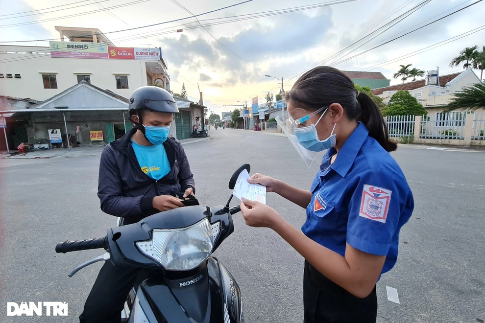 Quảng Ngãi: Người dân 12 huyện, thị xã không được vào thành phố trung tâm - 1 Quảng Ngãi: Người dân 12 huyện, thị xã không được vào thành phố trung tâm - 1