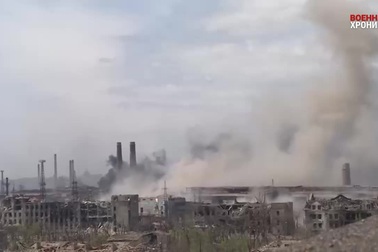 Giao tranh tại nhà máy Azovstal của Ukraine