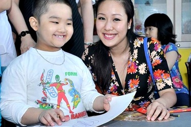 Ngô Phương Lan chạy vì trẻ em ung thư và bệnh tim