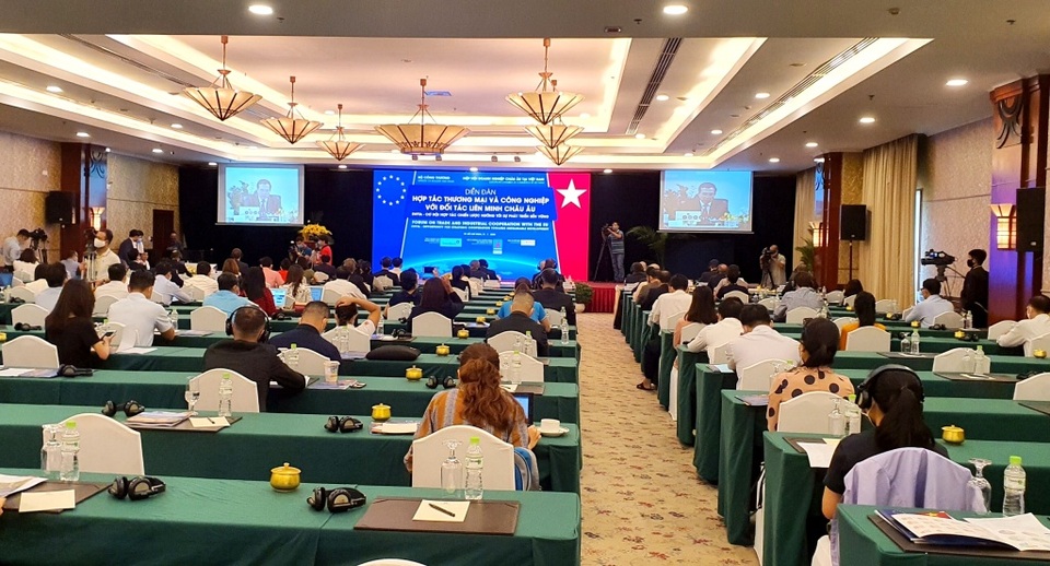 EVFTA có hiệu lực: Cẩn thận với hàng hóa “trà trộn” từ các nước láng giềng - 1 EVFTA có hiệu lực: Cẩn thận với hàng hóa “trà trộn” từ các nước láng giềng - 1
