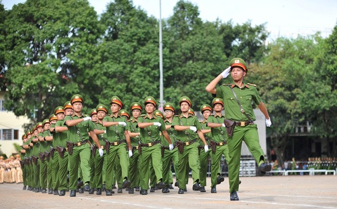 Khai mạc Chung kết Hội thi điều lệnh, bắn súng, võ thuật CAND khu vực phía Nam lần thứ 5 - Ảnh 8.