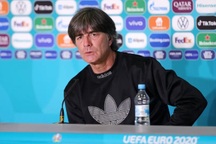 HLV Joachim Low: "Đội tuyển Đức đủ sức đánh bại Pháp"