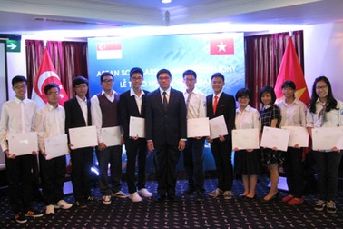 Trao học bổng ASEAN cho học sinh Việt Nam