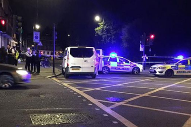Tấn công bằng dao nghi là khủng bố giữa London, ít nhất 1 người chết