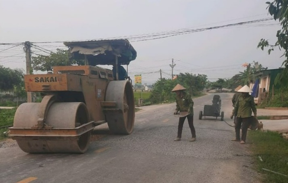 Khắc phục tình trạng quốc lộ tan chảy thành từng mảng - 3