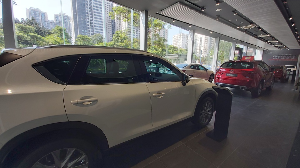 Giảm 50% phí trước bạ ô tô: Mua xe nào được lợi vài trăm triệu? - 2 Giảm 50% phí trước bạ ô tô: Mua xe nào được lợi vài trăm triệu? - 2