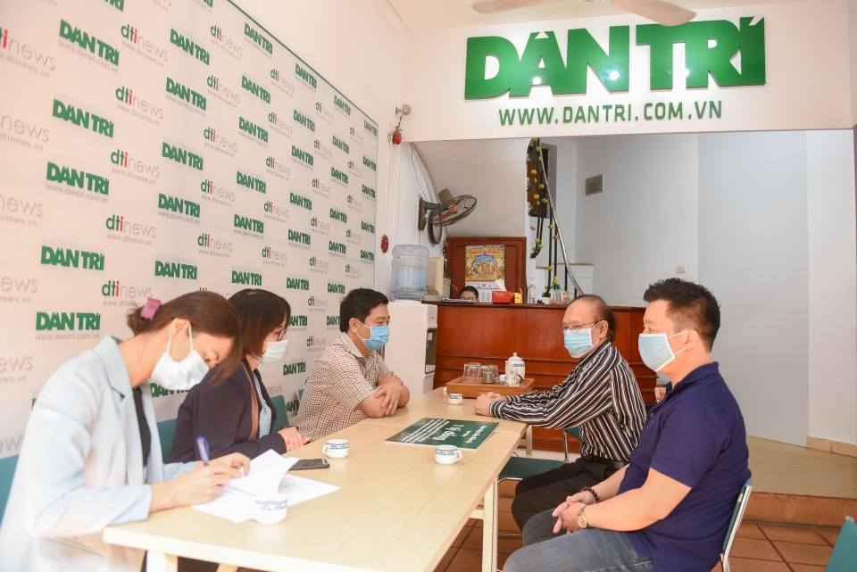 Bạn đọc Dân trí hỗ trợ Bệnh viện Bệnh nhiệt đới Trung ương 1 tỉ đồng - 2 Bạn đọc Dân trí hỗ trợ Bệnh viện Bệnh nhiệt đới Trung ương 1 tỉ đồng - 2