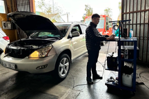 Trung tâm đăng kiểm thiếu nhân lực vì 5 cán bộ bị bắt