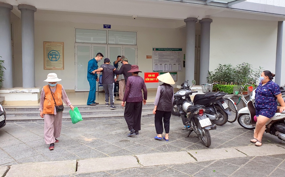 Đầu tháng 5, Hà Nội chi trả tới nhóm người lao động từ gói 62.000 tỷ đồng - 4 Đầu tháng 5, Hà Nội chi trả tới nhóm người lao động từ gói 62.000 tỷ đồng - 4