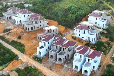 Vụ hàng chục biệt thự trái phép ở Lâm Đồng: Có dấu hiệu buông lỏng