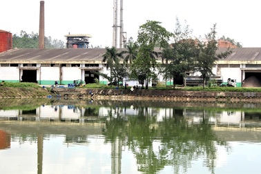 Vụ người dân vây nhà máy cồn bốc mùi thối: Công bố kết quả quan trắc