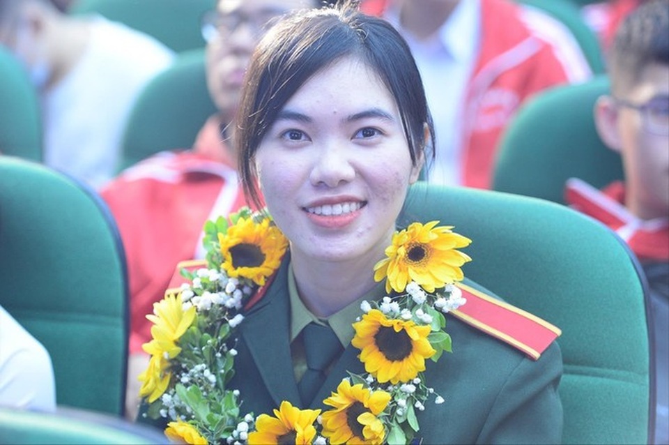 Nữ sinh áo lính mê khoa học - 3 Nữ sinh áo lính mê khoa học - 3
