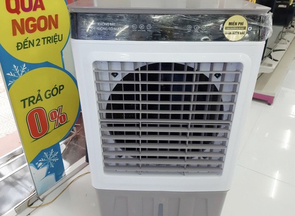 Cẩn trọng “tiền mất tật mang” vì tính năng làm lạnh của quạt điều hòa - 3 Cẩn trọng “tiền mất tật mang” vì tính năng làm lạnh của quạt điều hòa - 3